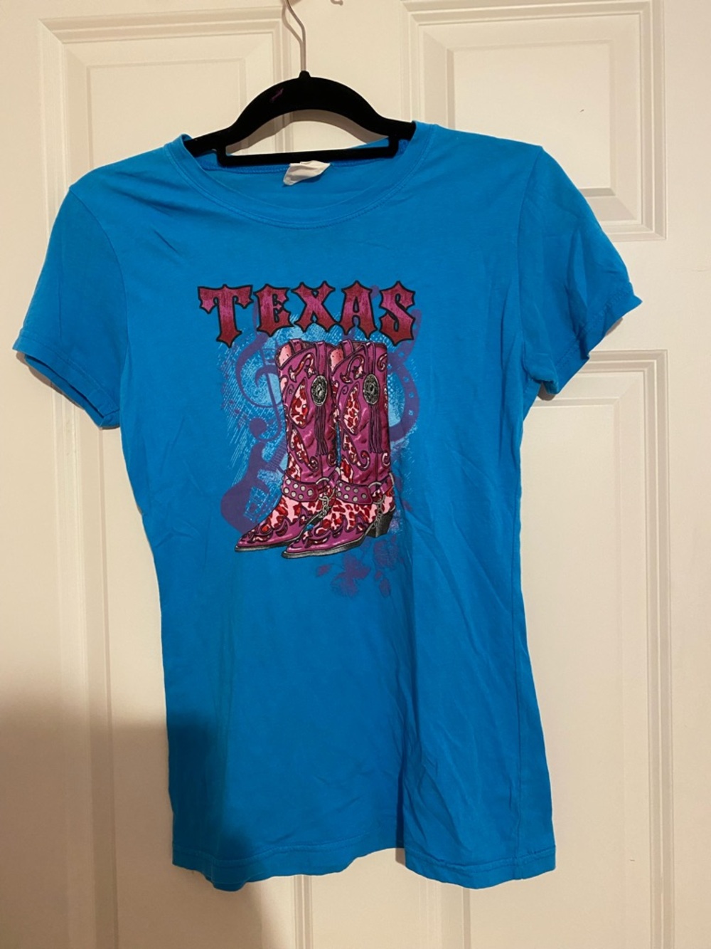 Bay Island Sportswear womens blue Texas cowboy cowgirl boots t shirt, size M